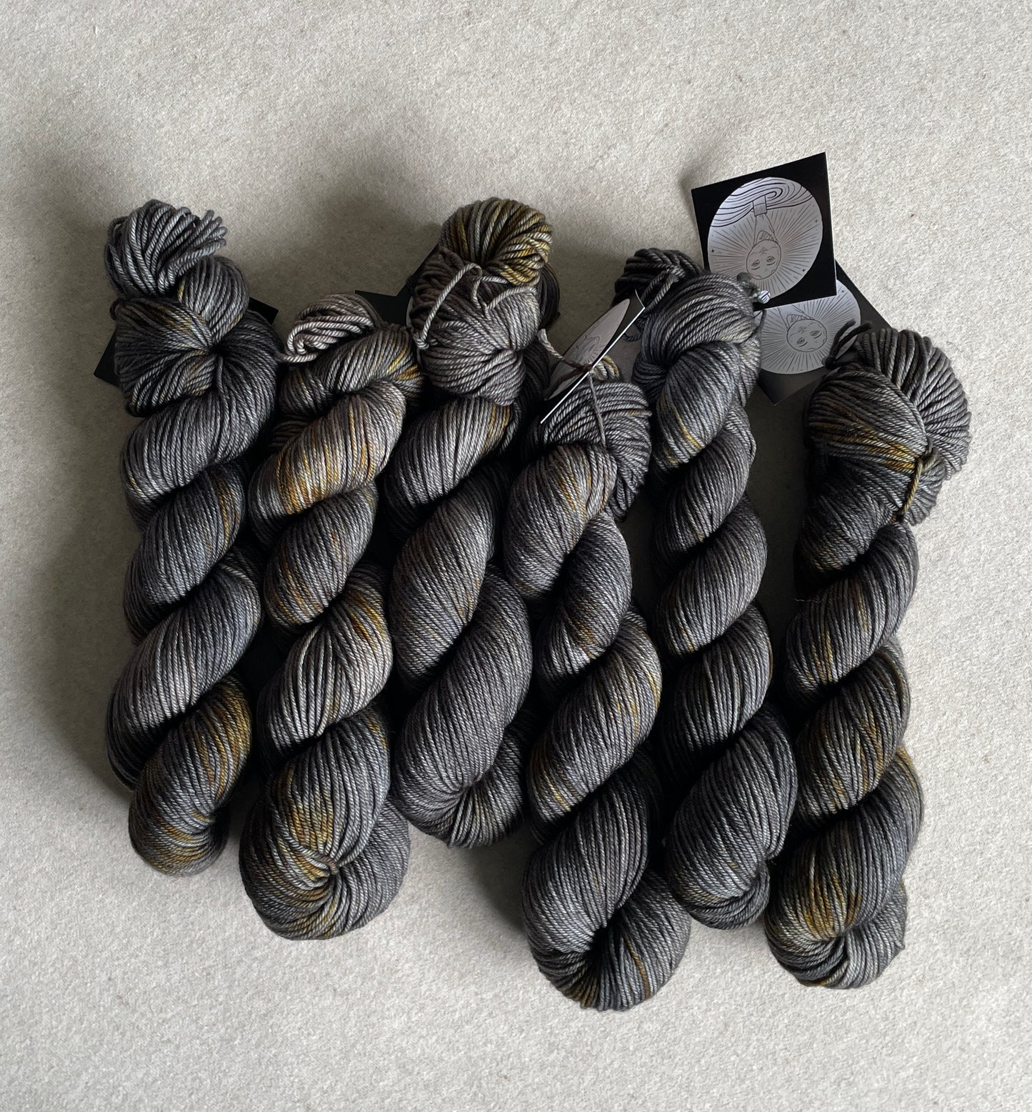 Full Moon 8Ply - DK/Worsted Weight